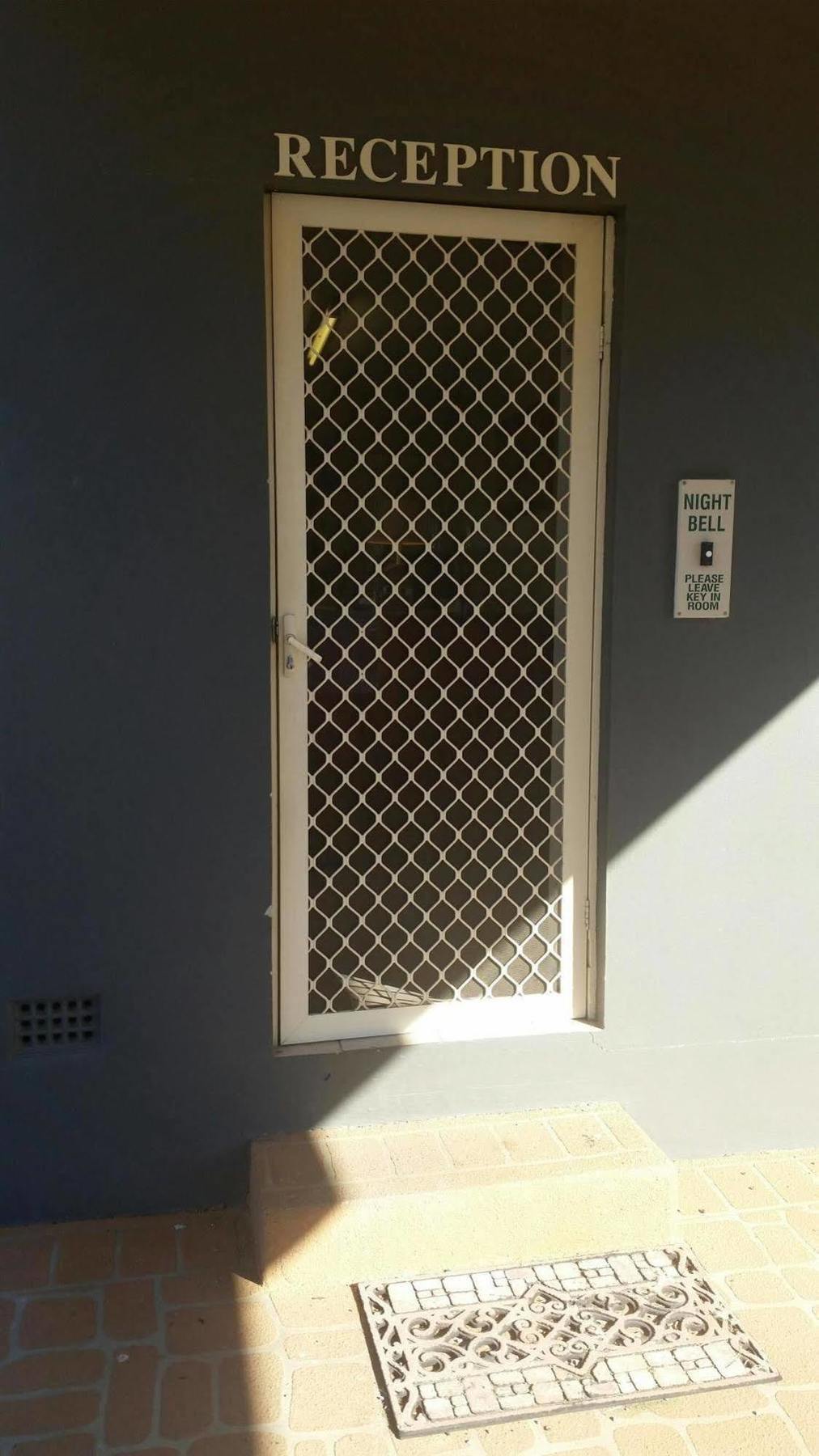 Ardeanal Motel West Wyalong Esterno foto