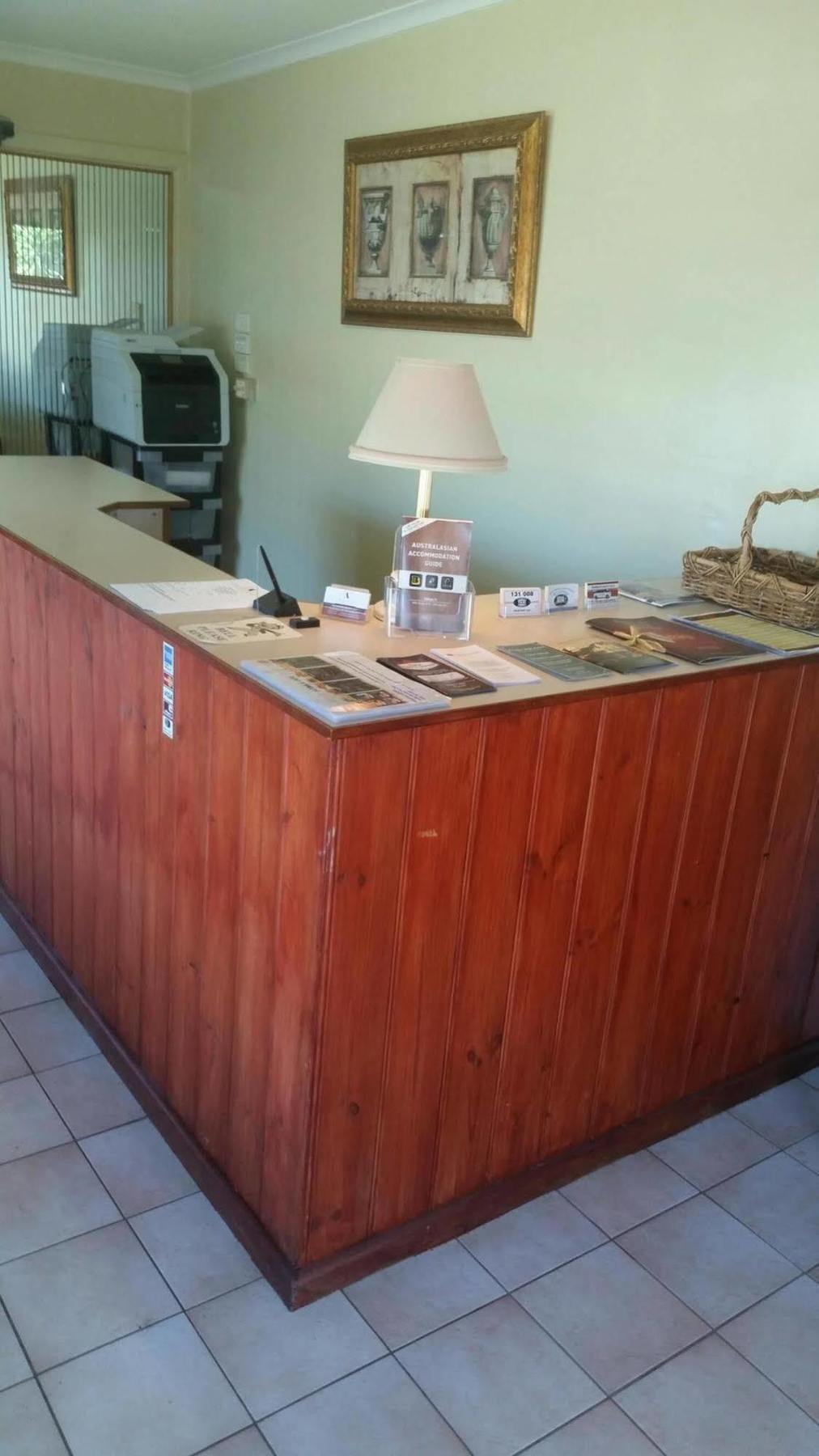 Ardeanal Motel West Wyalong Esterno foto